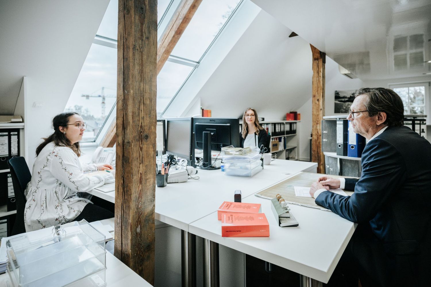 Dr. Schwarz Gespräch mit Auzubis